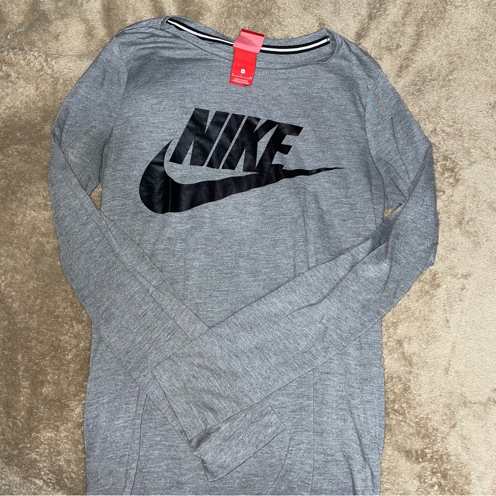 Nike long sleeve top